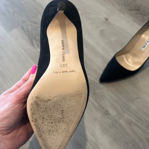 Manolo Blahnik like new! - Picture 3 of 4